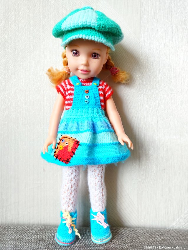 У куклы Кати новый весенний комплект одежды (фото 7)