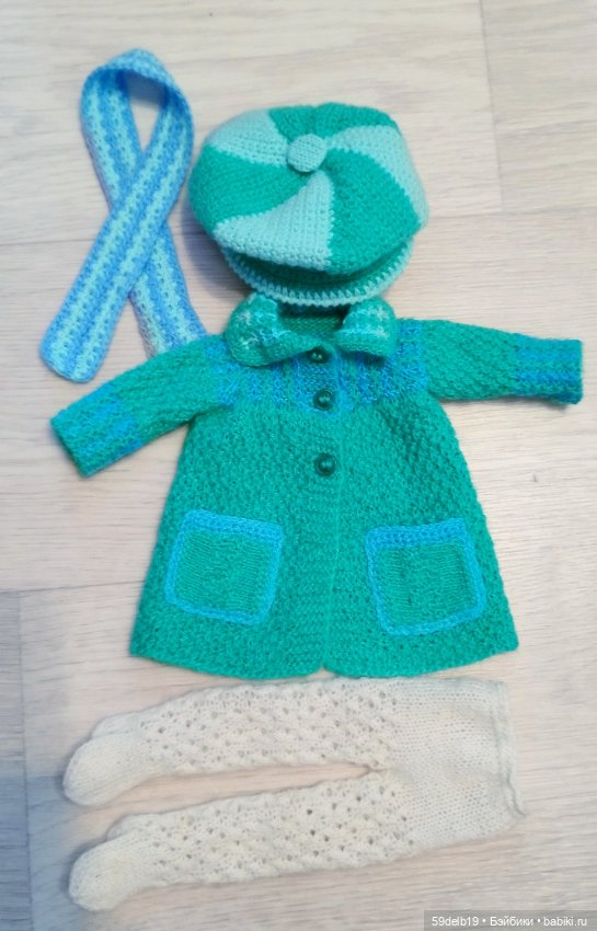 У куклы Кати новый весенний комплект одежды (фото 3)