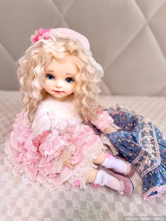 Интерьерная текстильная коллекционная кукла (фото 2)