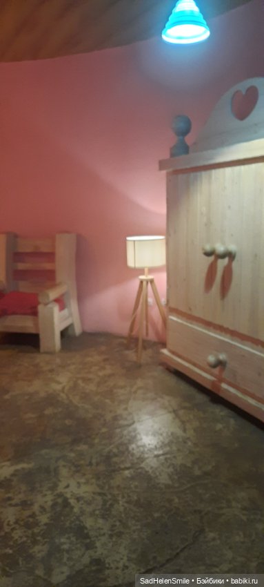 Наташа в гостях у Смурфиков (фото 8)