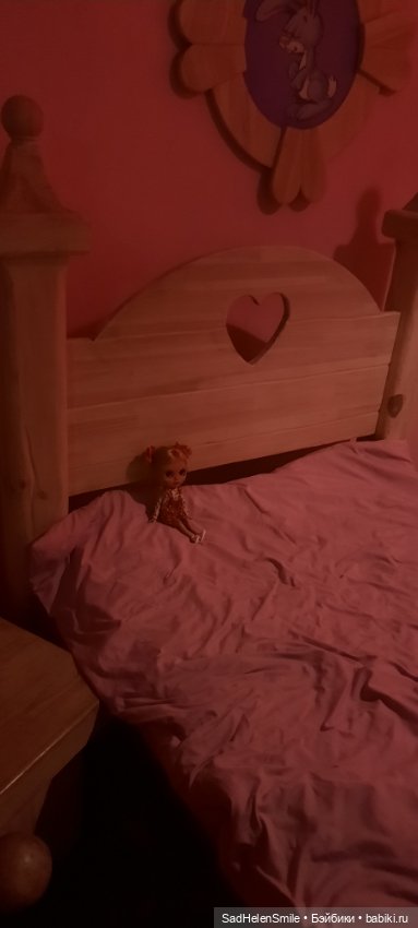 Наташа в гостях у Смурфиков (фото 3)