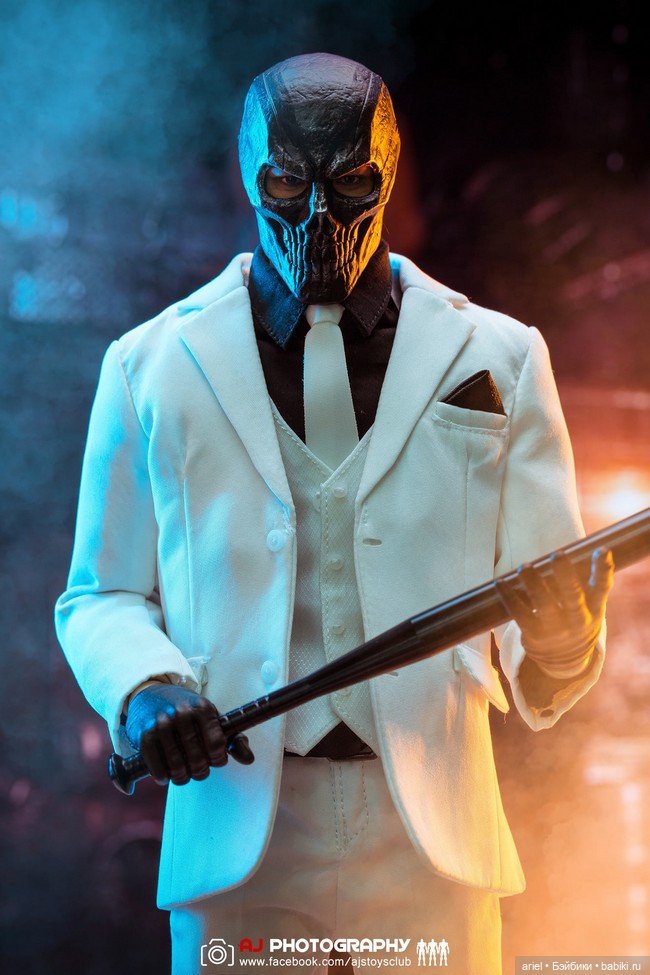 Серийная фигурка Чёрной Маски от VTS Toys (фото 10)