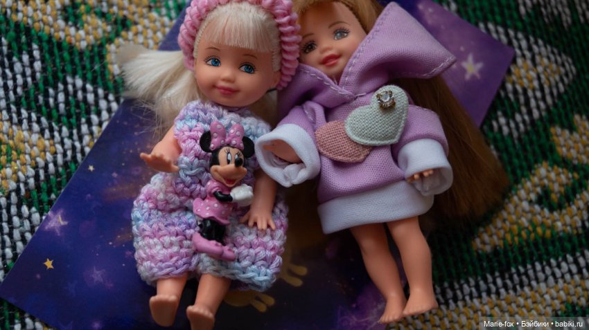 Девочки - цветочки поздравляют с Весной