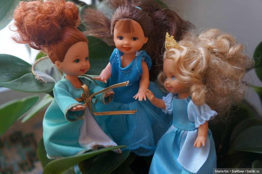 Девочки - цветочки поздравляют с Весной