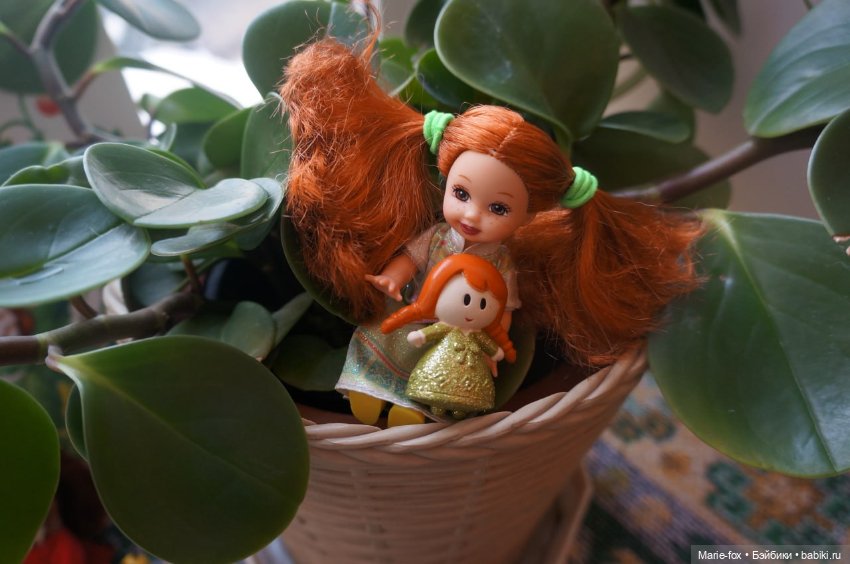 Девочки - цветочки поздравляют с Весной