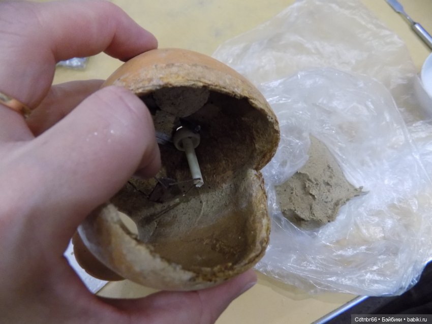 Реставрация опилочной куклы СССР Танюши. Лепим пальцы и ножку