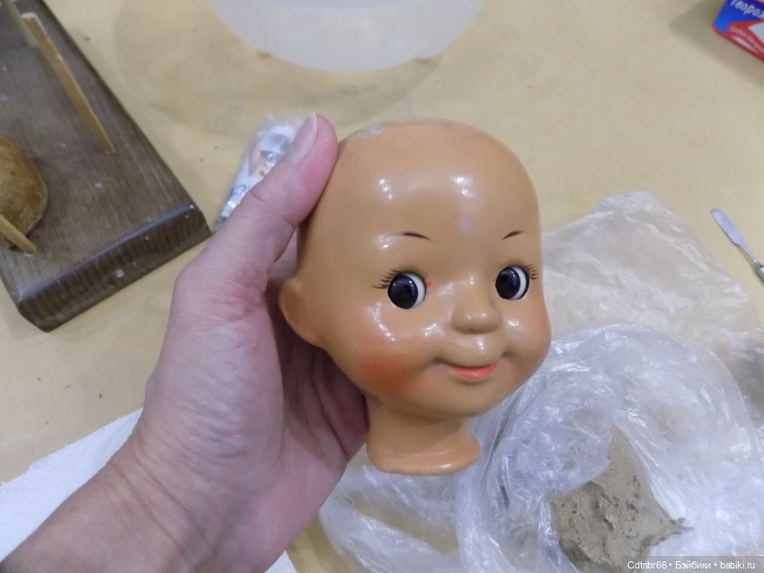 Реставрация опилочной куклы СССР Танюши. Лепим пальцы и ножку