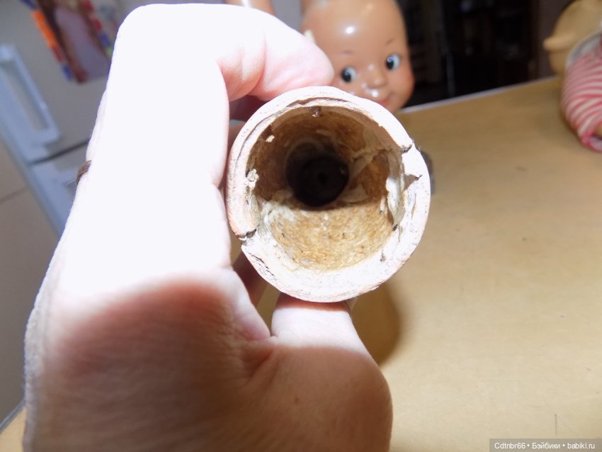 Реставрация опилочной куклы СССР Танюши. Лепим пальцы и ножку