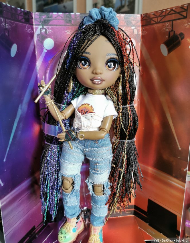 Ванесса 💖 — Куклы Rainbow High (Рейнбоу Хай (фото 3)