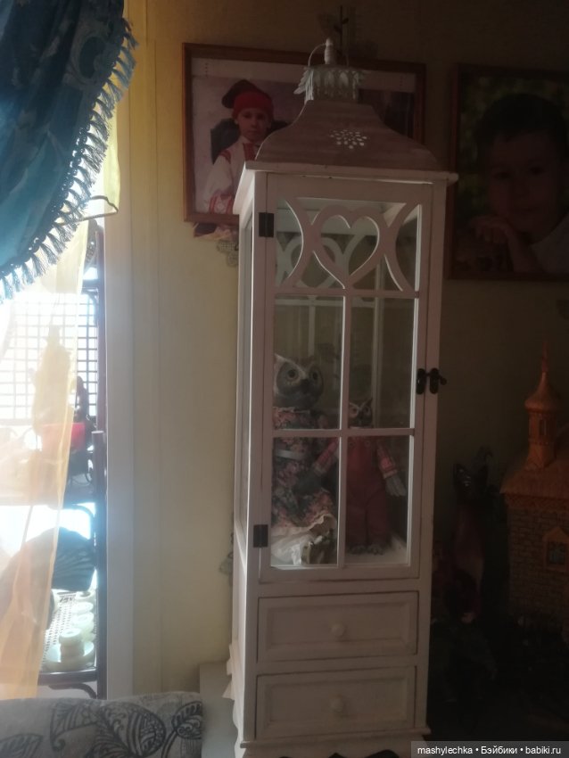 Вариант с витриной для кукол