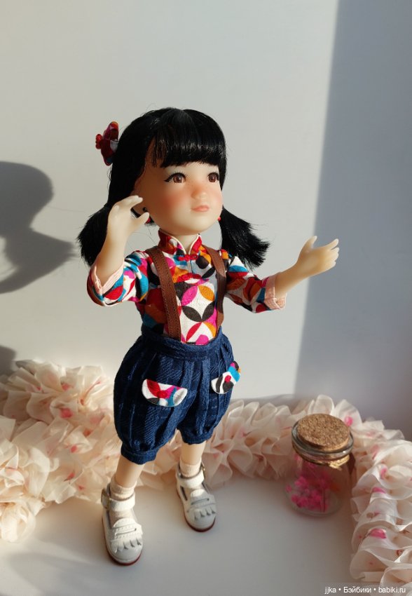 Две ДжиДжи разных выпусков. Сестрички