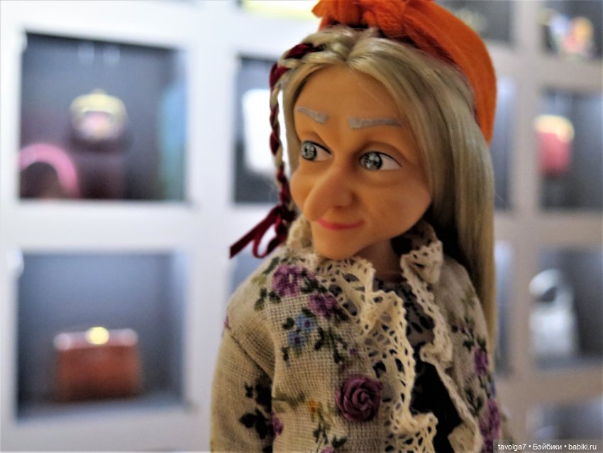 Выставка "Кринолин. Жакет. Свитшот. Стиль большого города."