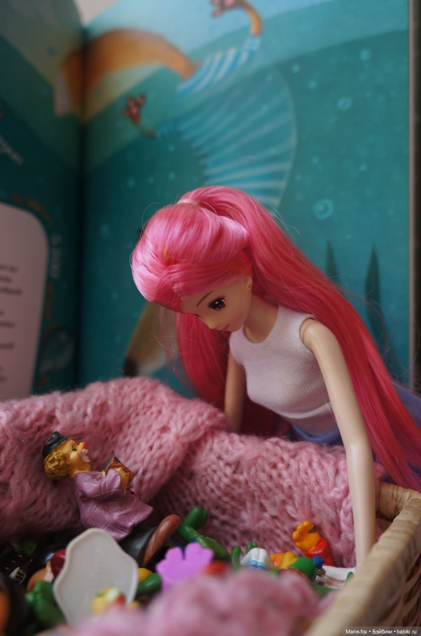 Девушкам из высшего общества! Мои поздравления с наступающим