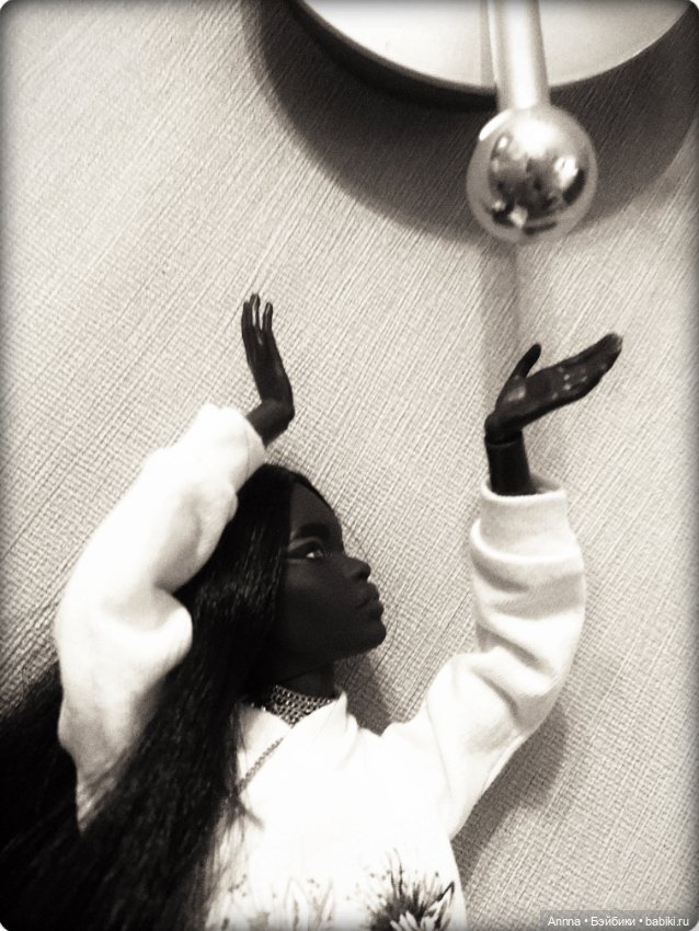 Тёмный шоколад с позолотой. Симона (фото 10)