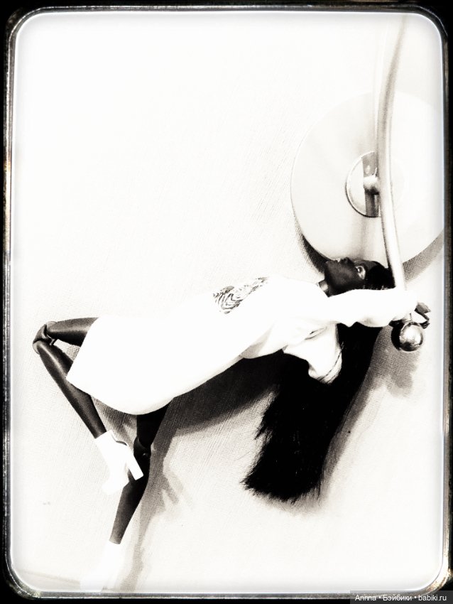 Тёмный шоколад с позолотой. Симона (фото 8)