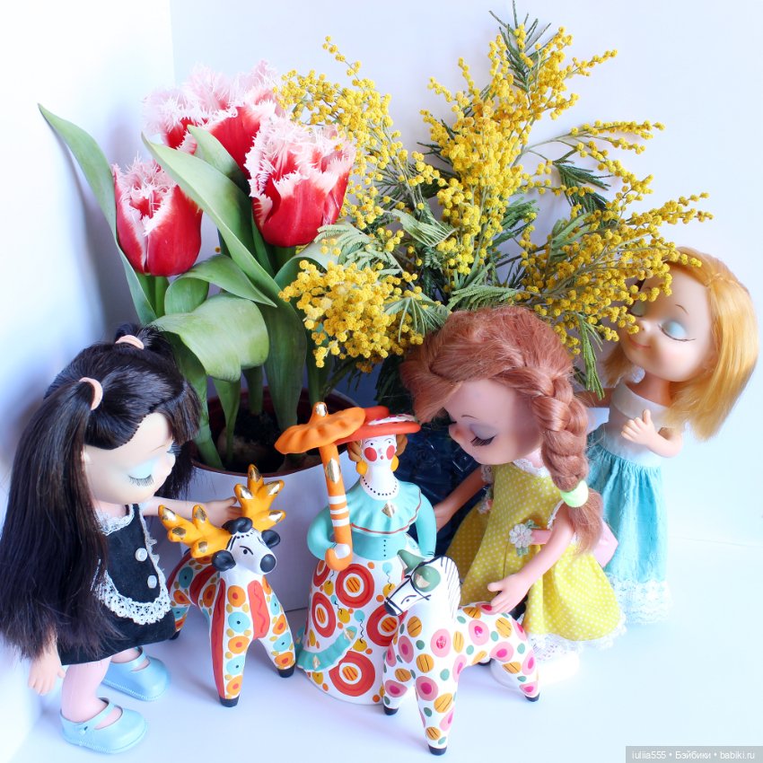 Мартовские цветы и любимые куклы (фото 7)