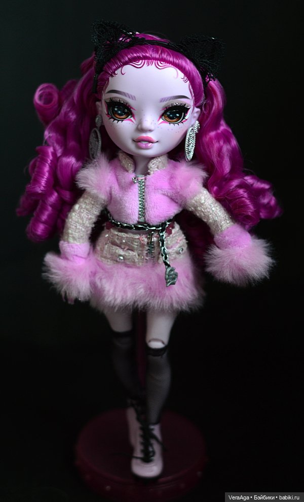 Lola Wilde от Shadow High