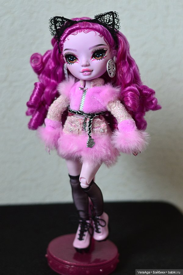 Lola Wilde от Shadow High