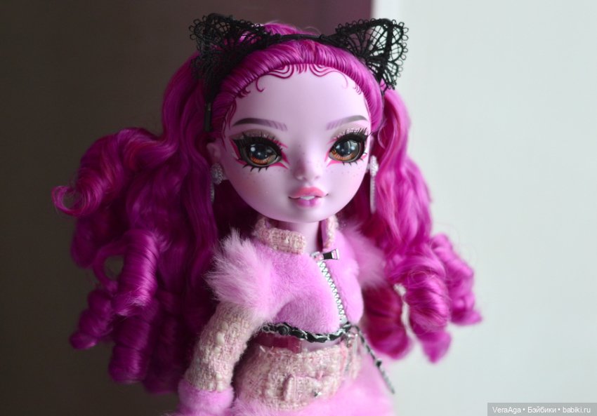 Lola Wilde от Shadow High (фото 8)