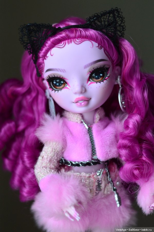 Lola Wilde от Shadow High