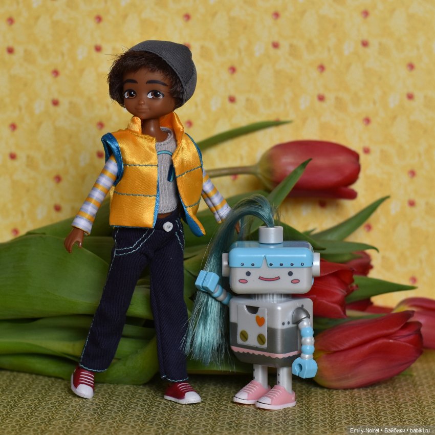 Куколки с тюльпанами — Домашние коллекции кукол: фото собраний (фото 2)