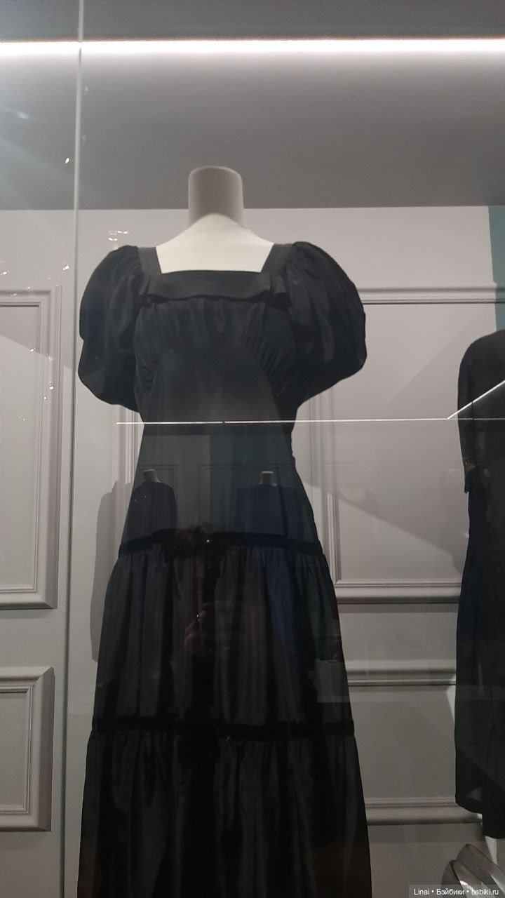 Путешествие в прошлое. Выставка "Кринолин. Жакет. Свитшот"