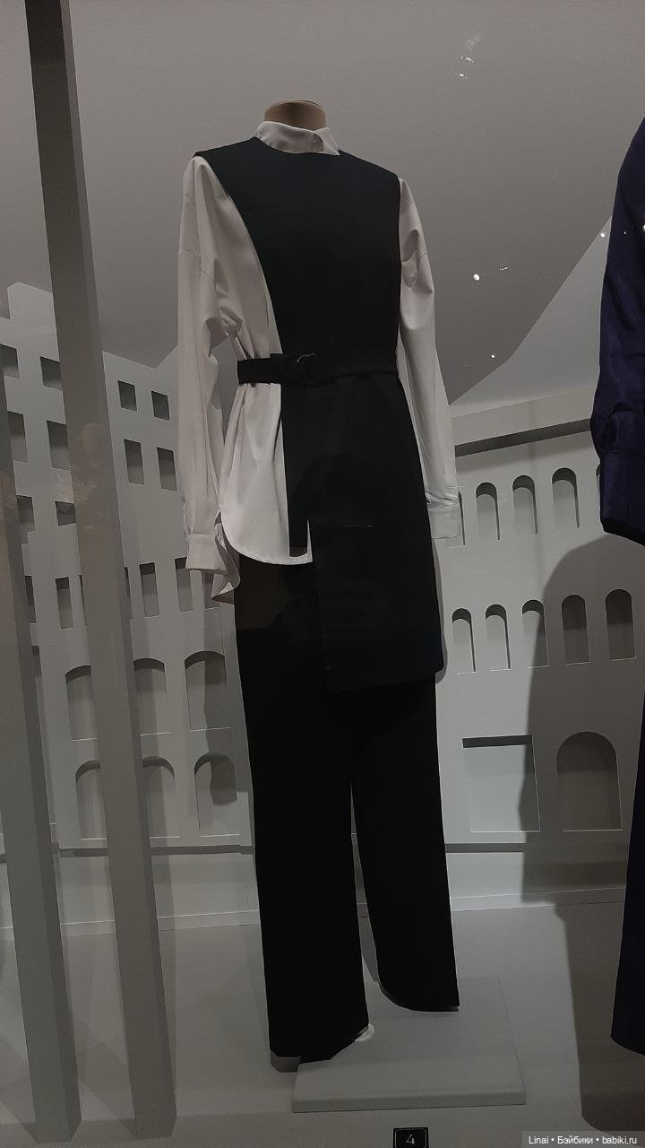 Путешествие в прошлое. Выставка "Кринолин. Жакет. Свитшот"