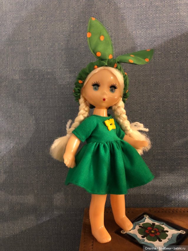 Леночка в зелёном — Одежда и обувь для кукол своими руками: фото (фото 3)