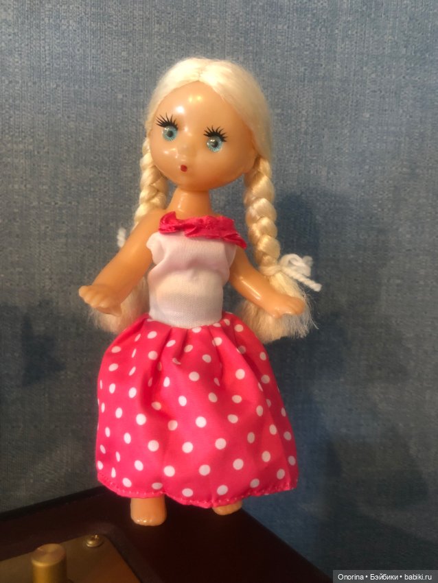 Леночка в зелёном — Одежда и обувь для кукол своими руками: фото (фото 7)