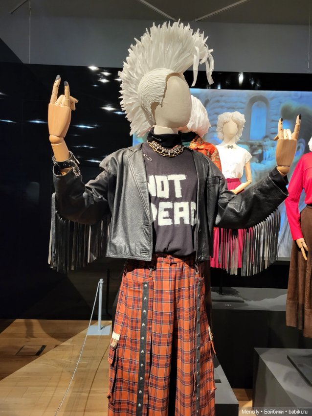 Машина времени или Кринолин. Жакет. Свитшот