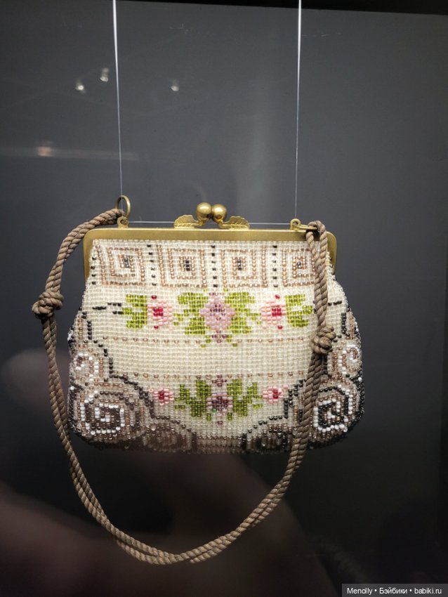 Машина времени или Кринолин. Жакет. Свитшот