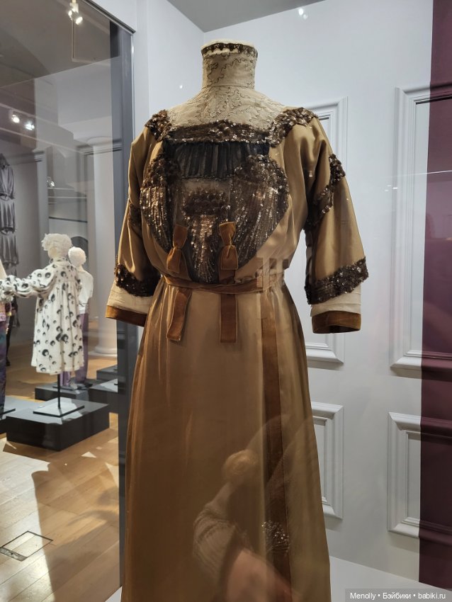 Машина времени или Кринолин. Жакет. Свитшот