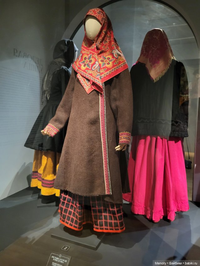 Машина времени или Кринолин. Жакет. Свитшот