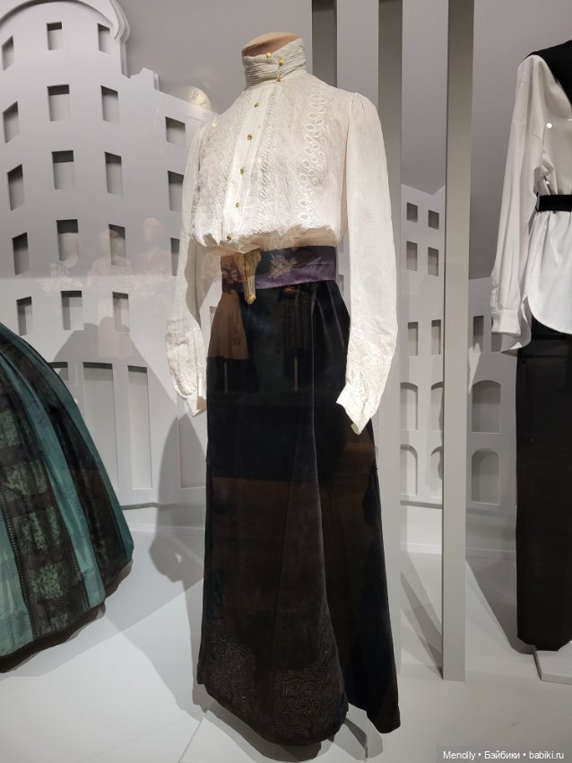 Машина времени или Кринолин. Жакет. Свитшот