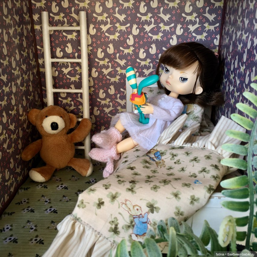 Старая кроватка — Румбоксы и кукольные интерьеры: фото (фото 6)