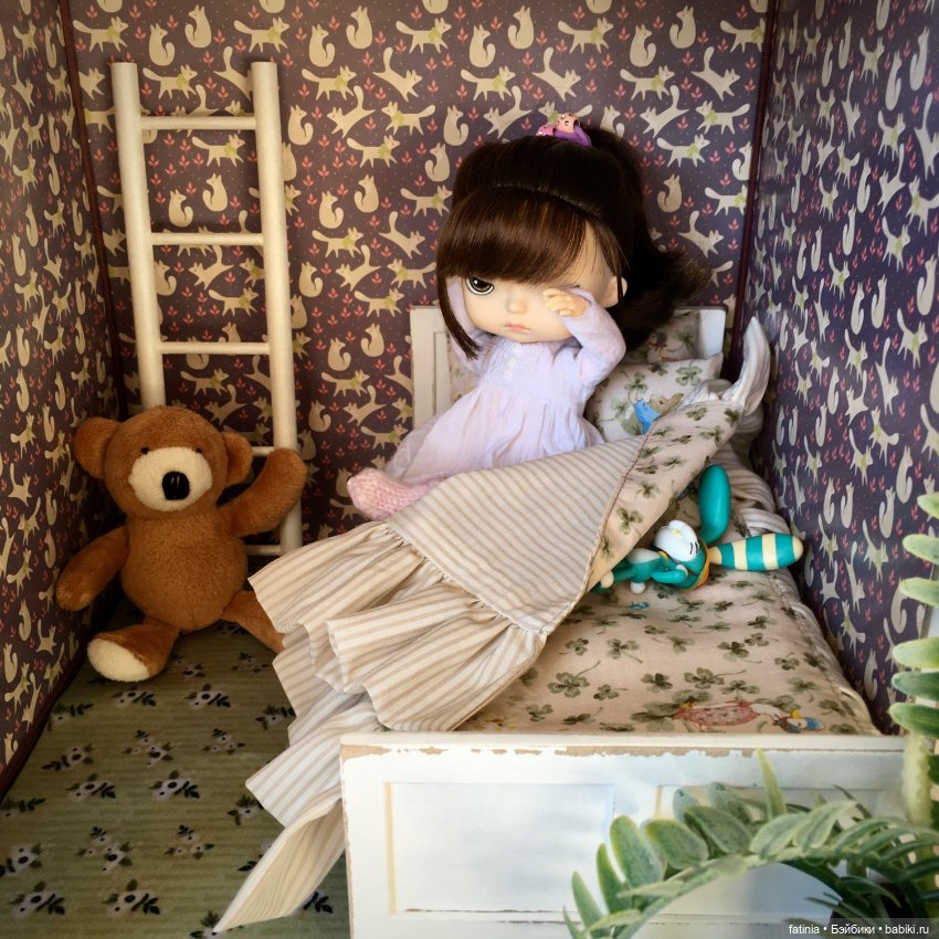 Старая кроватка — Румбоксы и кукольные интерьеры: фото (фото 3)