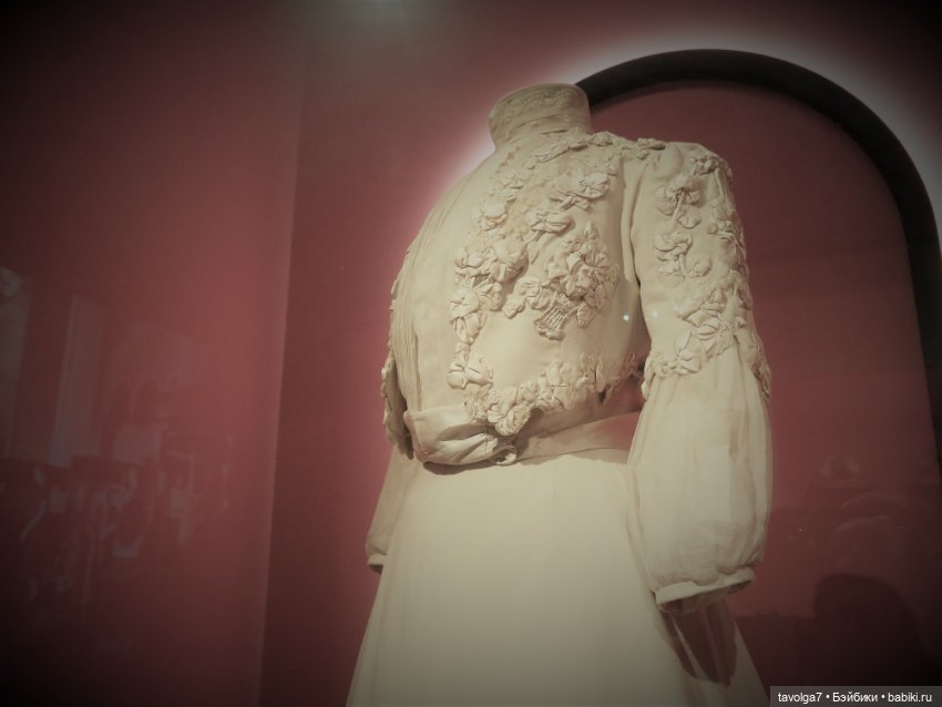 "Кринолин. Жакет. Свитшот." Витрина (фото 3)