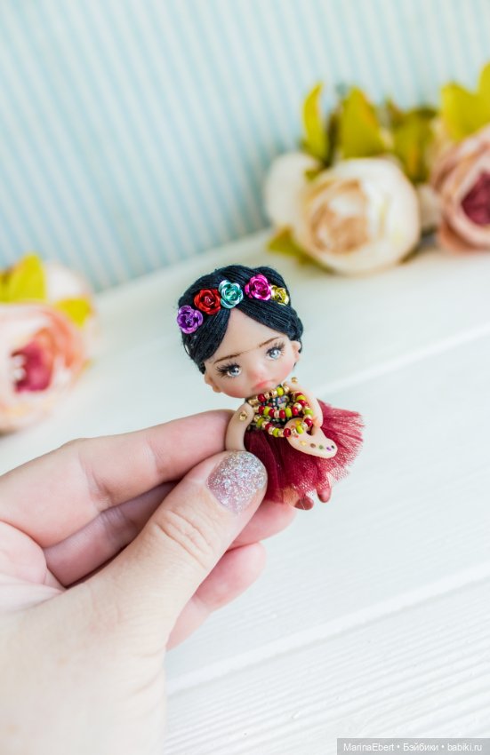 Миниатюрная куколка Фрида (фото 2)