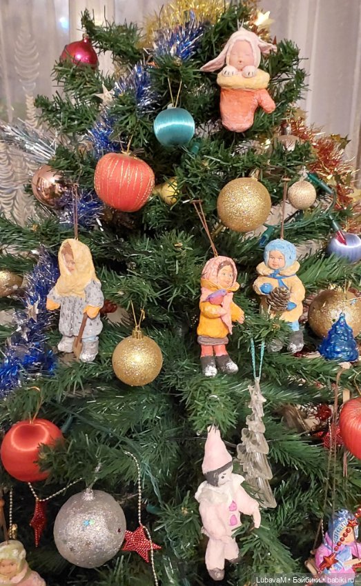 Три поколения — Новый год и Рождество: праздничные фото кукол