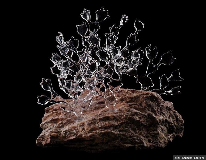 Сочетание грубых камней и изящного стекла в скульптурах Элены Флёри-Рохо (Elena Fleury-Rojo) (фото 4)