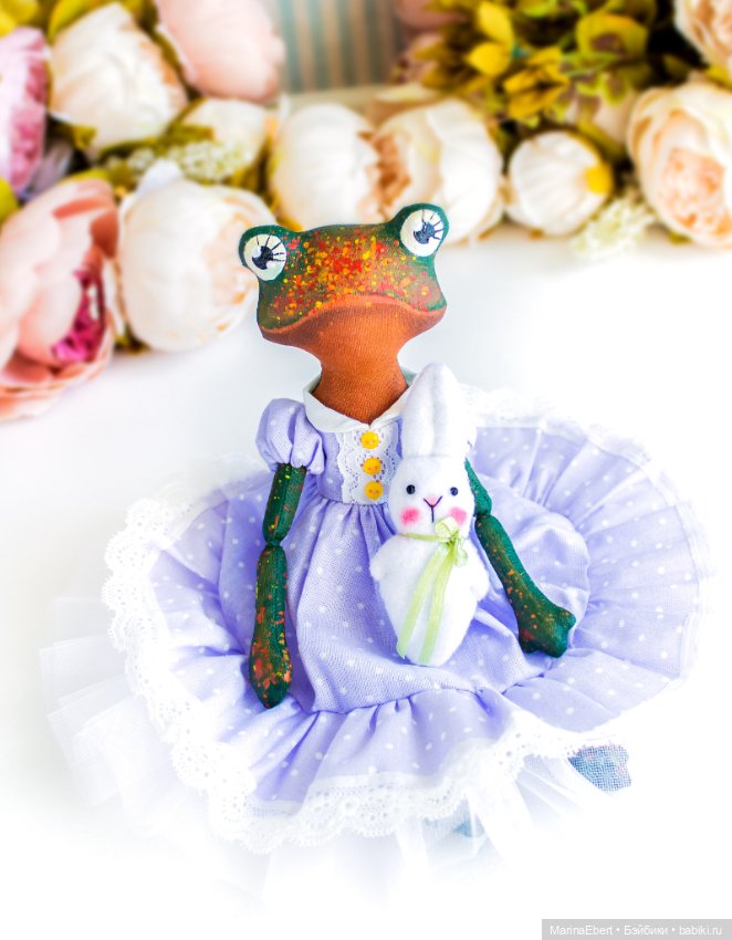 Текстильная лягушка — Авторские игрушки из разных материалов: синельная проволока (фото 6)