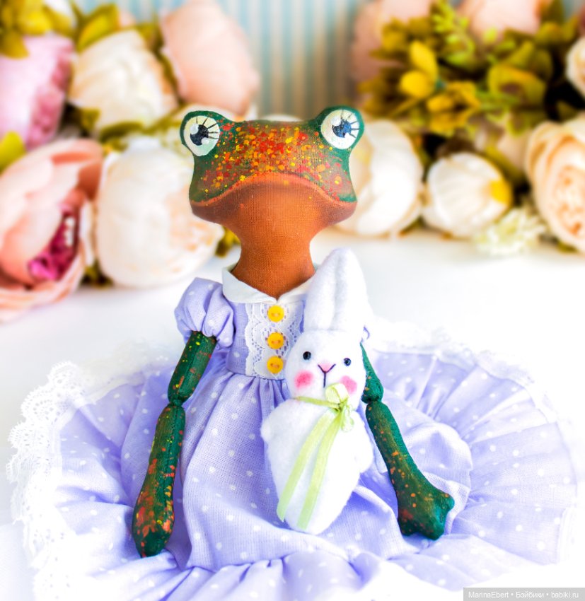 Текстильная лягушка — Авторские игрушки из разных материалов: синельная проволока (фото 5)
