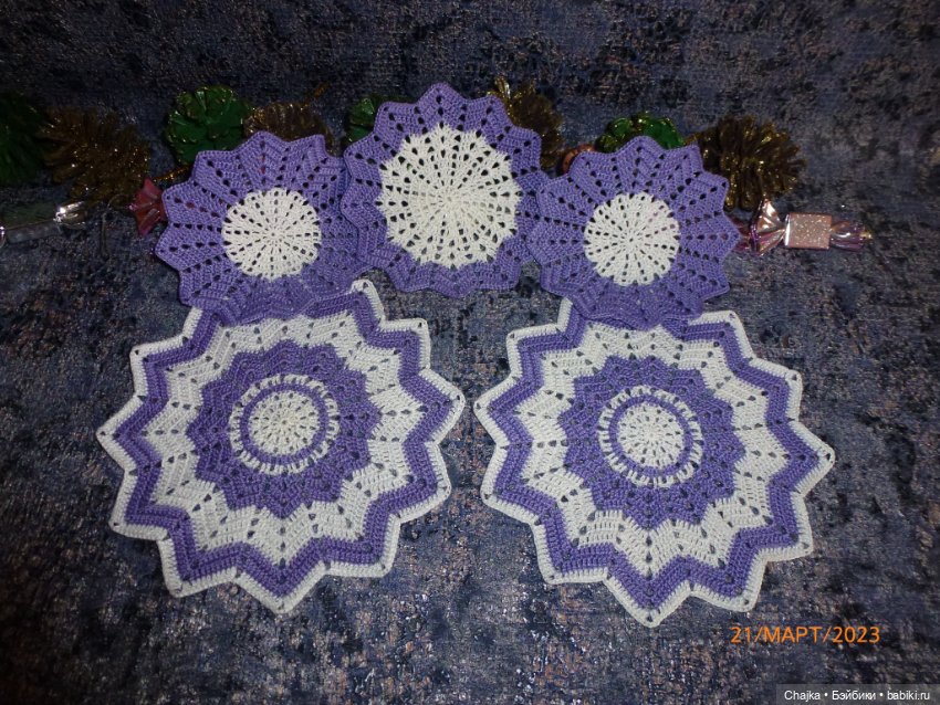 Аксессуары для кукольных домиков, фото сессий - "СИРЕНЬКА" большой набор вязаных салфеток (фото 6)