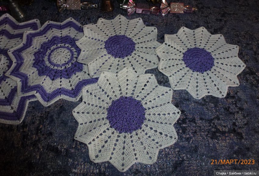 Аксессуары для кукольных домиков, фото сессий - "СИРЕНЬКА" большой набор вязаных салфеток (фото 9)