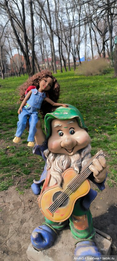 Весна с Майей — Куклы Ruby Red (Руби Ред) Fashion Friends: Siblies