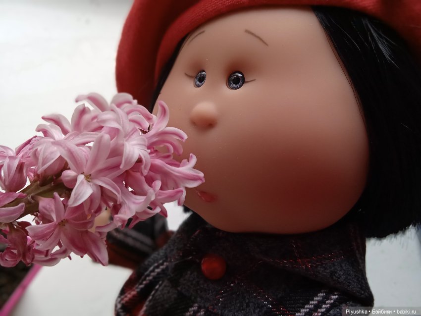 Булочки на прогулке — Куклы Nines d'Onil (Нинес): Миа (Mia)