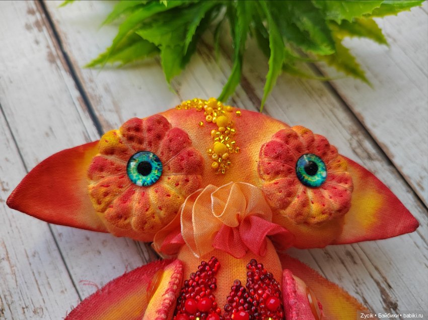 Чердачная огненная моль — Текстильные игрушки и примитивы: кофейные (фото 2)