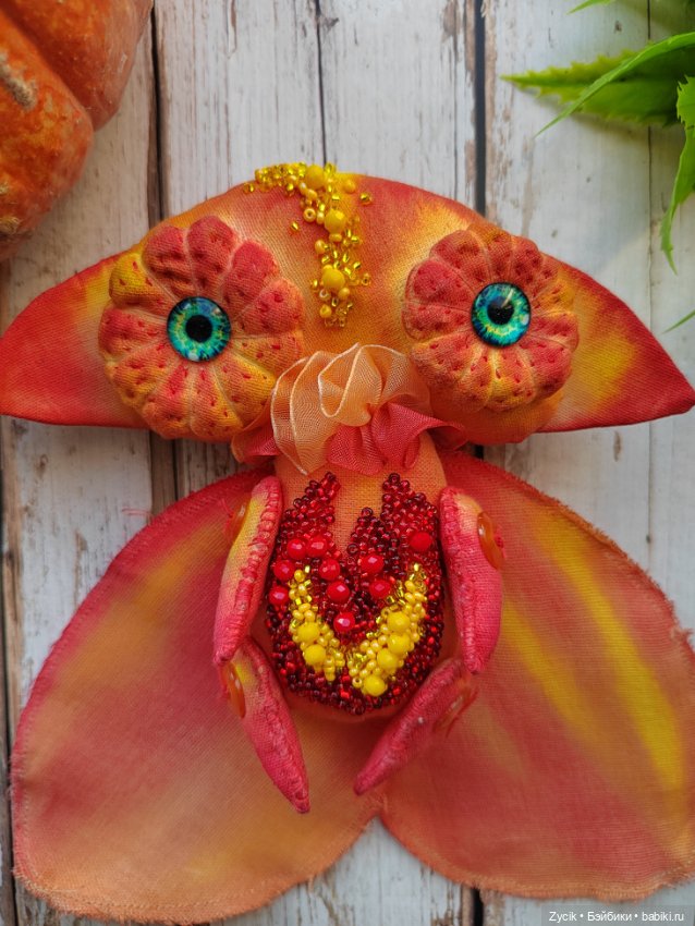 Чердачная огненная моль — Текстильные игрушки и примитивы: кофейные (фото 6)