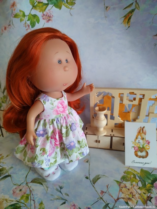 Мотя и подарок — Куклы Nines d'Onil (Нинес): Миа (Mia)
