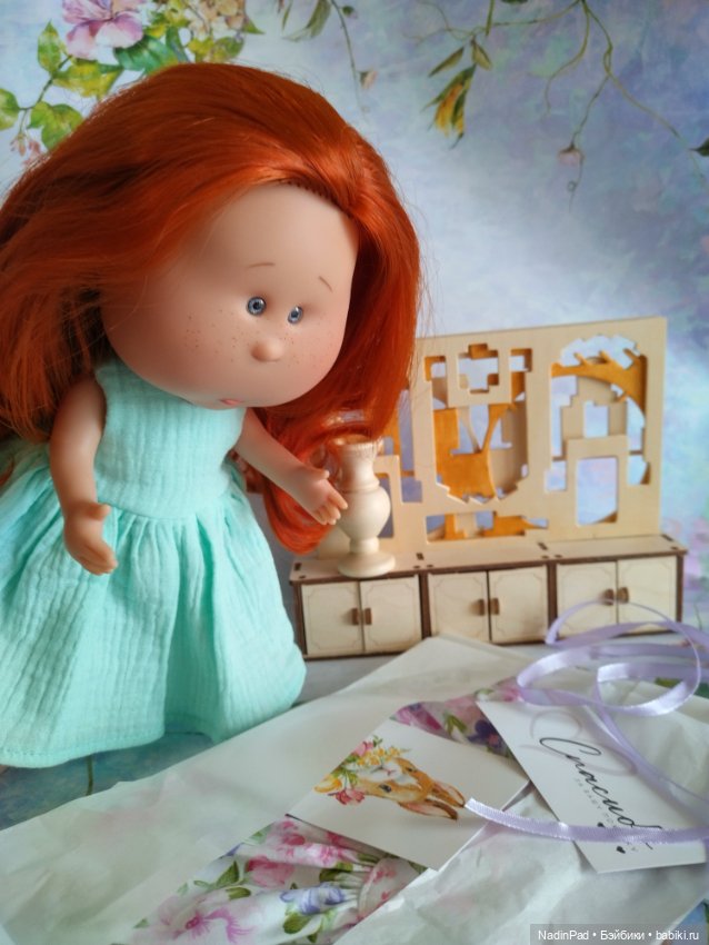 Мотя и подарок — Куклы Nines d'Onil (Нинес): Миа (Mia) (фото 7)